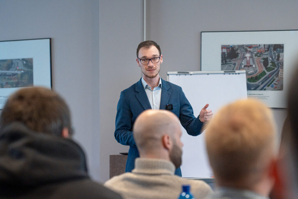 Employer,,Boss,Hiring,Candidate,After,Successful,Job,Interview.,Happy,Customer